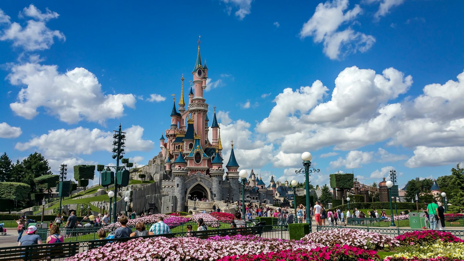 Schloss in Disneyland Paris – Frankreich Roadtrip